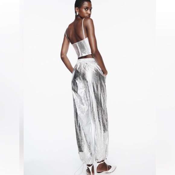 Zara Silver Metallic pants. Medium. - Picture 3 of 11